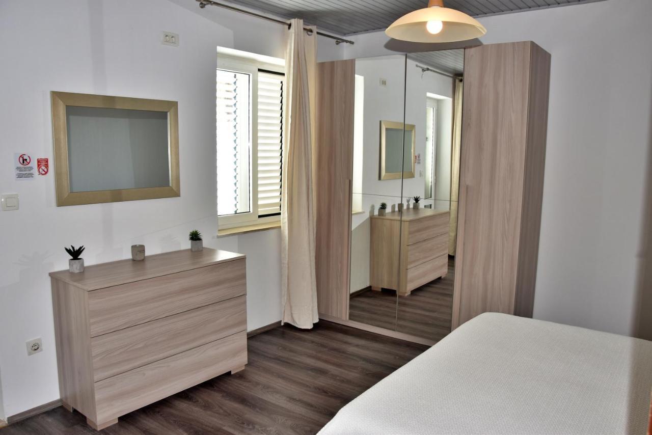 Apartments Aurelia ดูบรอฟนิก ภายนอก รูปภาพ